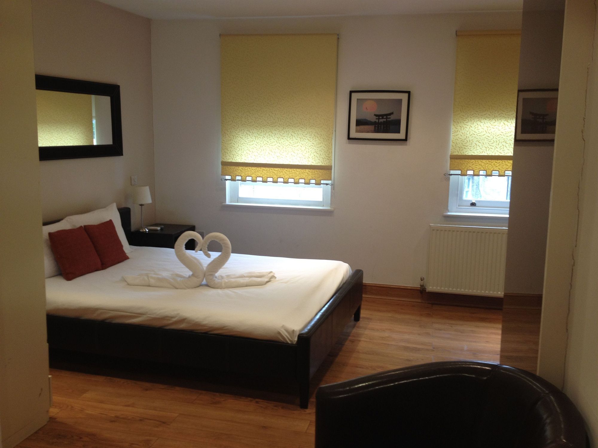 Nox West Hampstead Aparthotel London Bagian luar foto