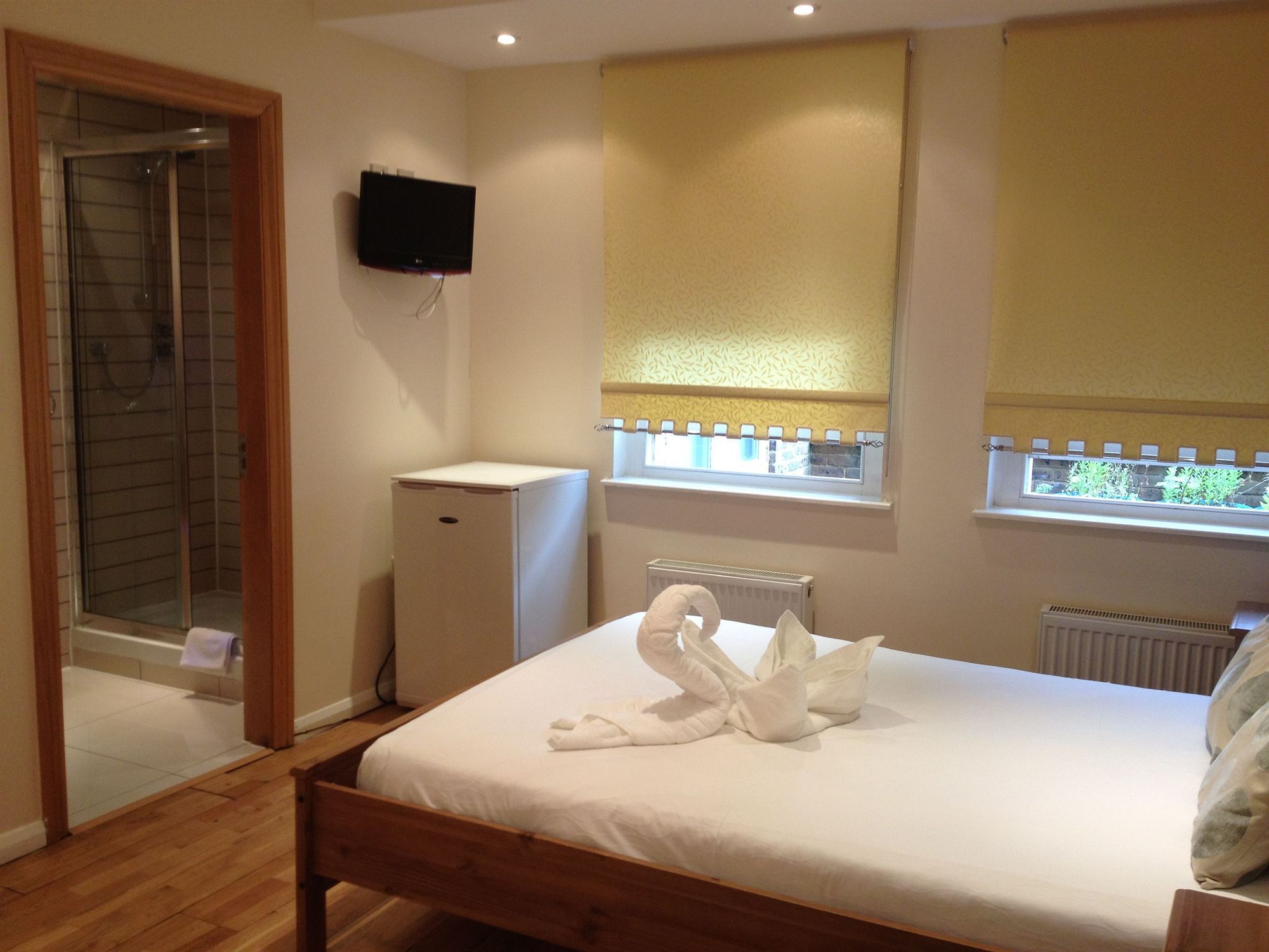 Nox West Hampstead Aparthotel London Bagian luar foto
